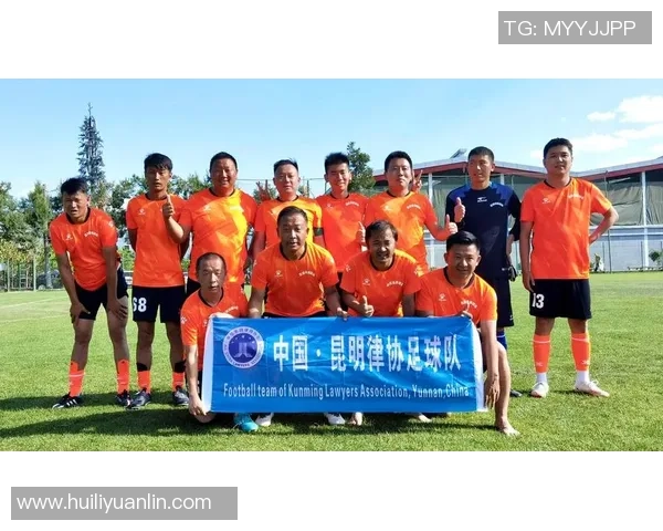 足球明星在赛场上泪洒绿茵背后的心路历程与情感故事